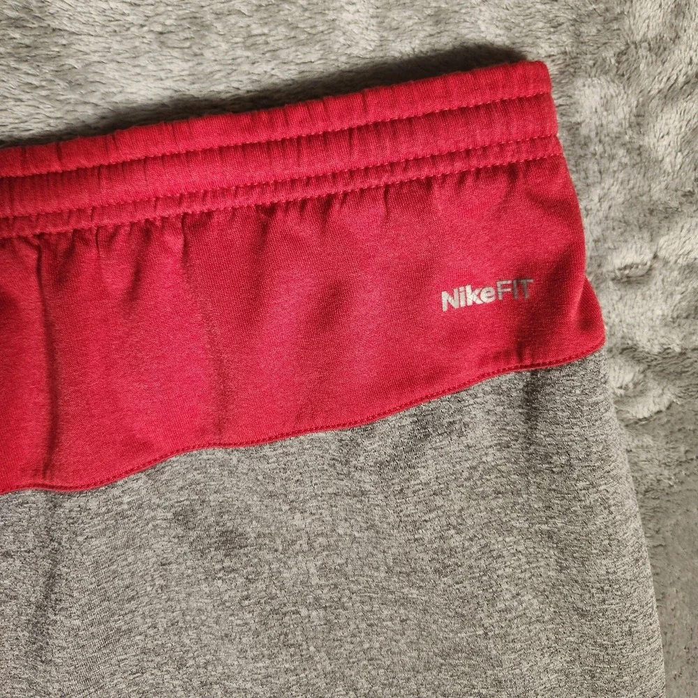 Nike Running Shorts Men's 38X9 Red Gray Fit Dry Medium‎ Quick Dry
